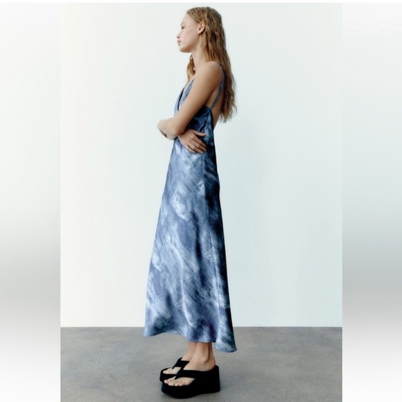 Zara Blue Dress - Picture 4 of 10